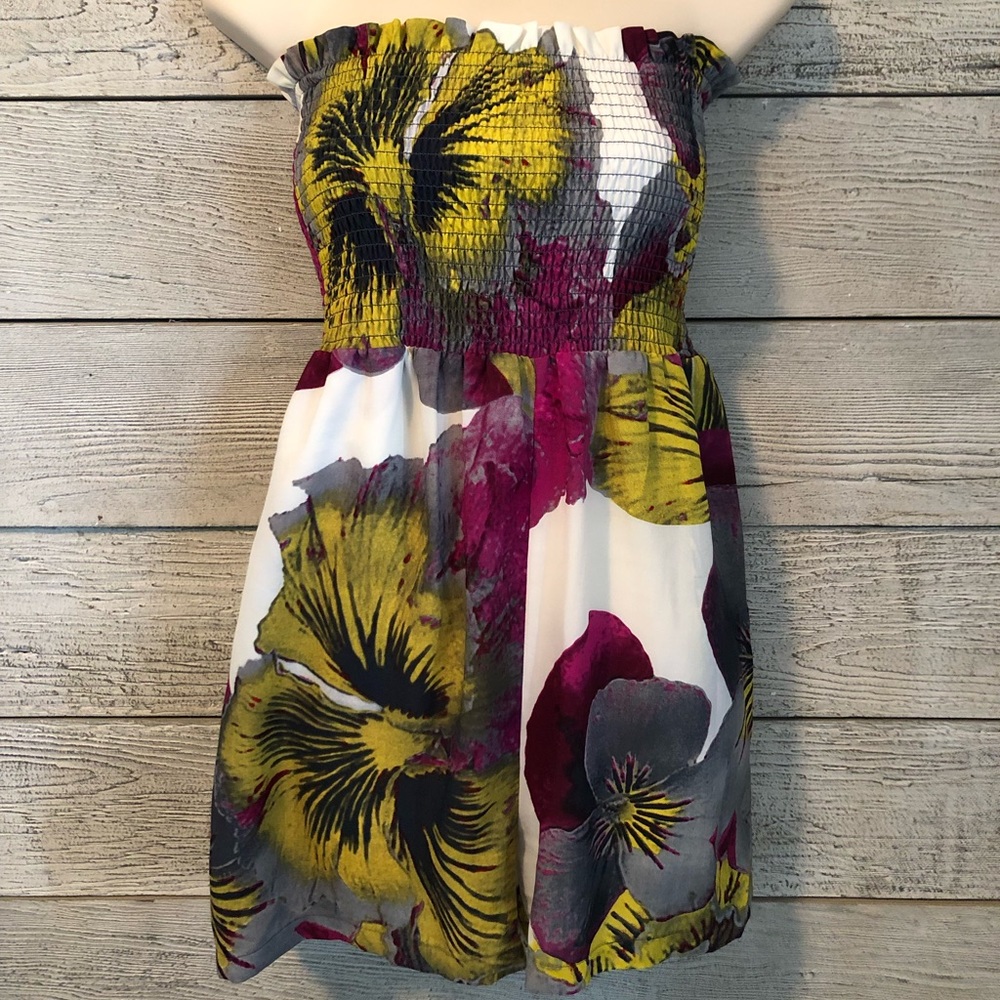 Robbi & Nikki by Robert Rodriguez Romper Hibiscus Floral Jumpsuit Small